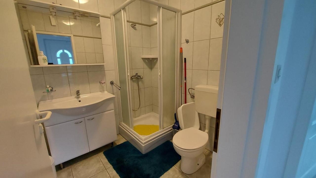 אומיסאליי Apartmani Ban מראה חיצוני תמונה
