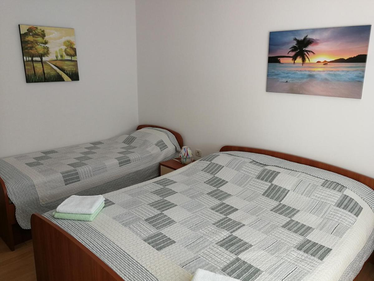 אומיסאליי Apartmani Ban מראה חיצוני תמונה